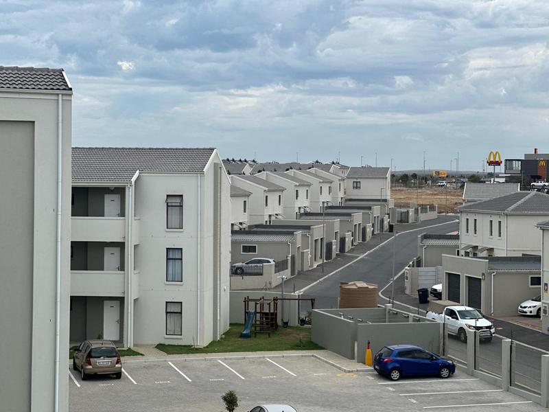 To Let 2 Bedroom Property for Rent in Parklands East Western Cape